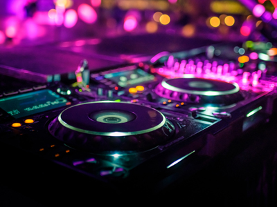 Live & DJ Sounds